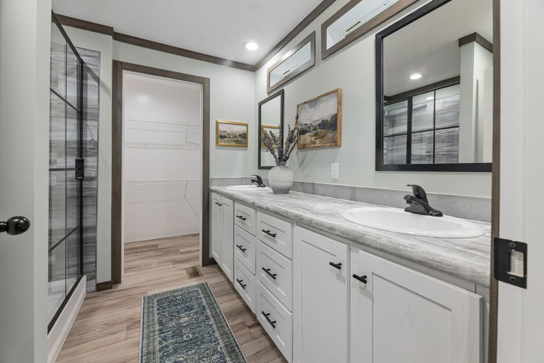 Hemos 28524b bathroom home features