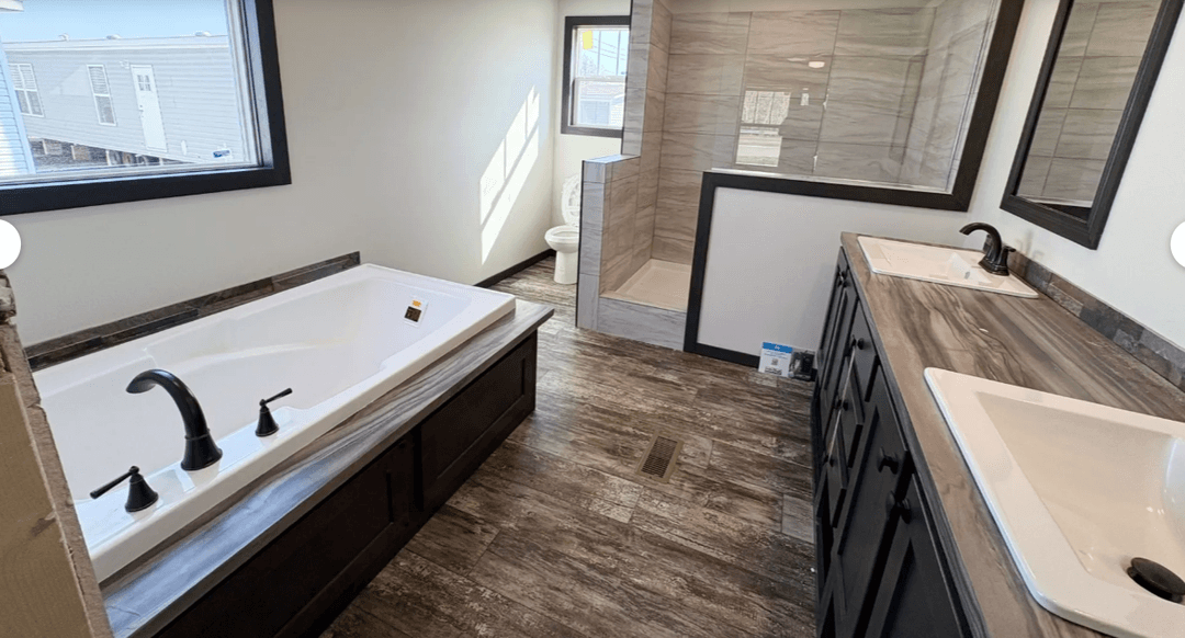 Boujee xl 2 bathroom home features