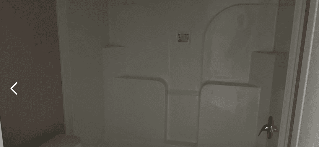 Deuce bathroom home features