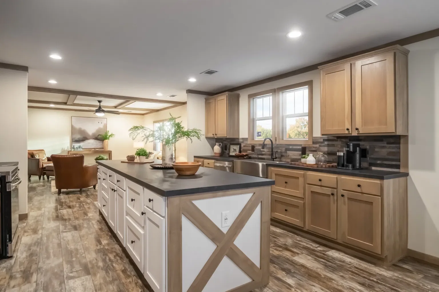 Boujee premier  home features