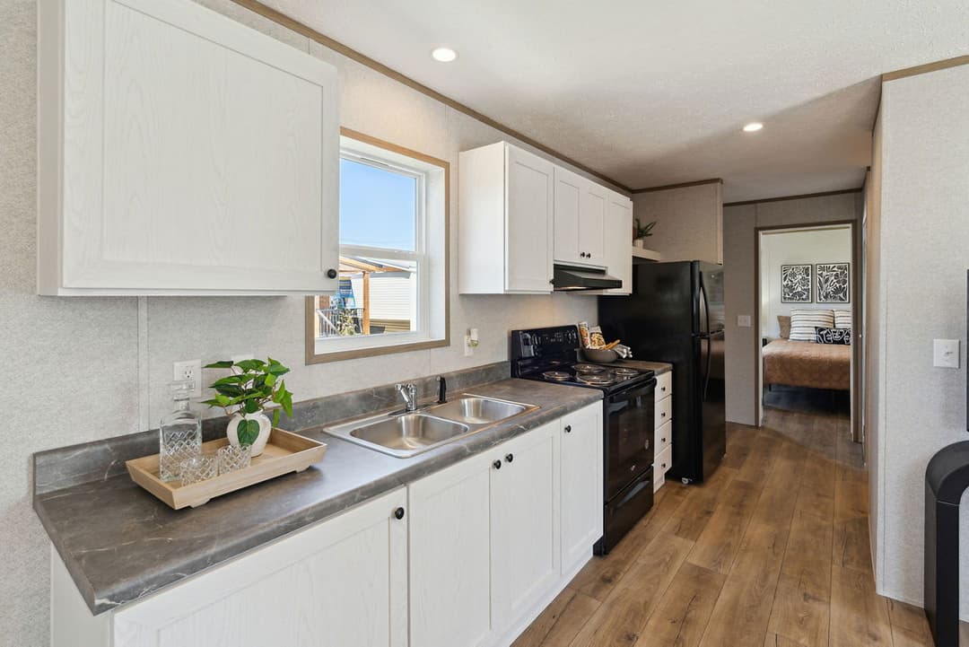 Pike kitchen home features