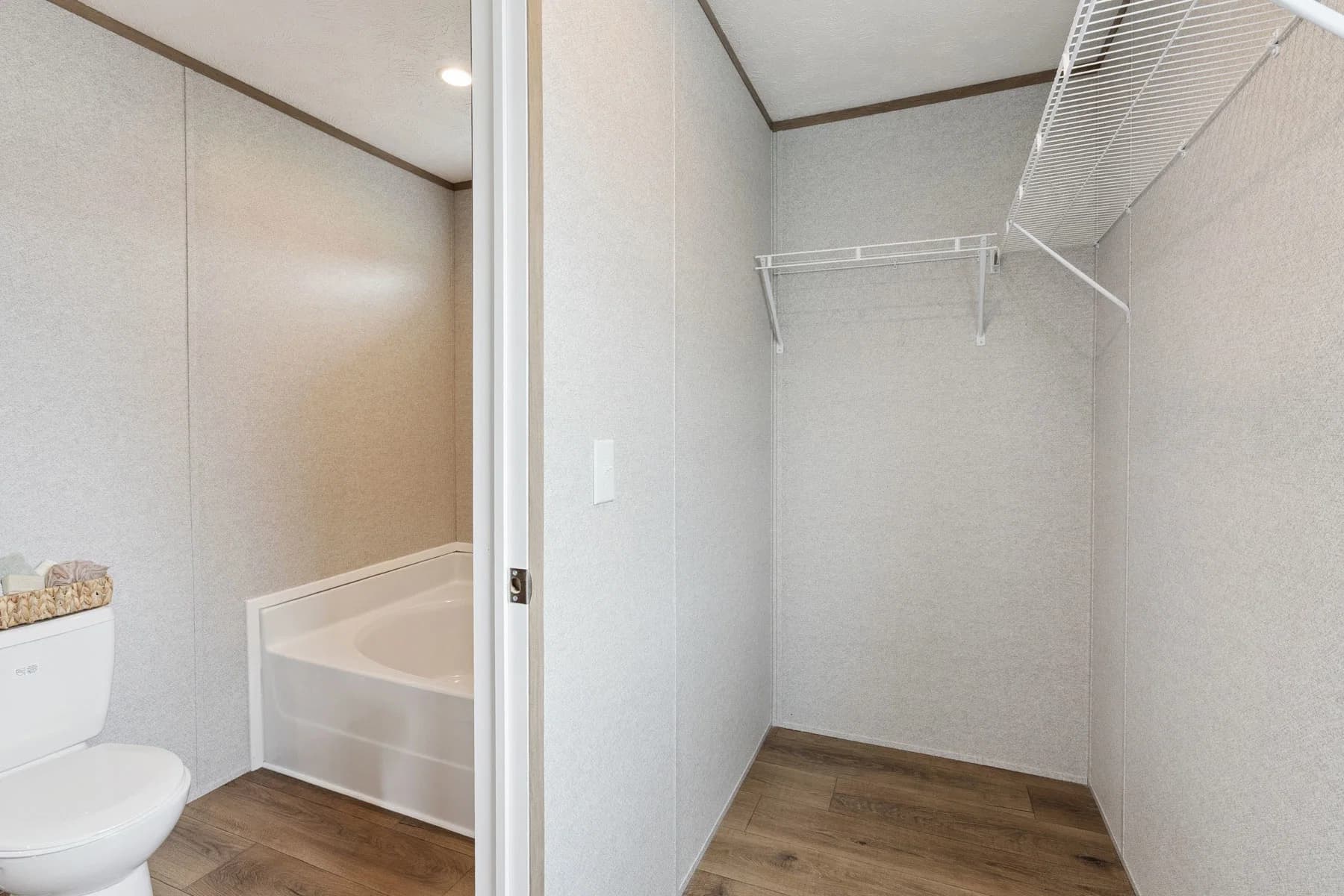 Carlisle bathroom home features