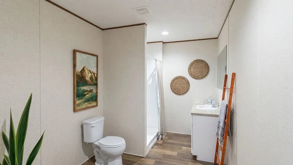 Maple bathroom home features