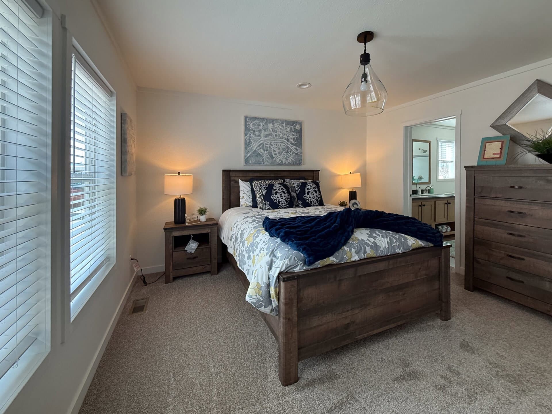 Rocket man  home features