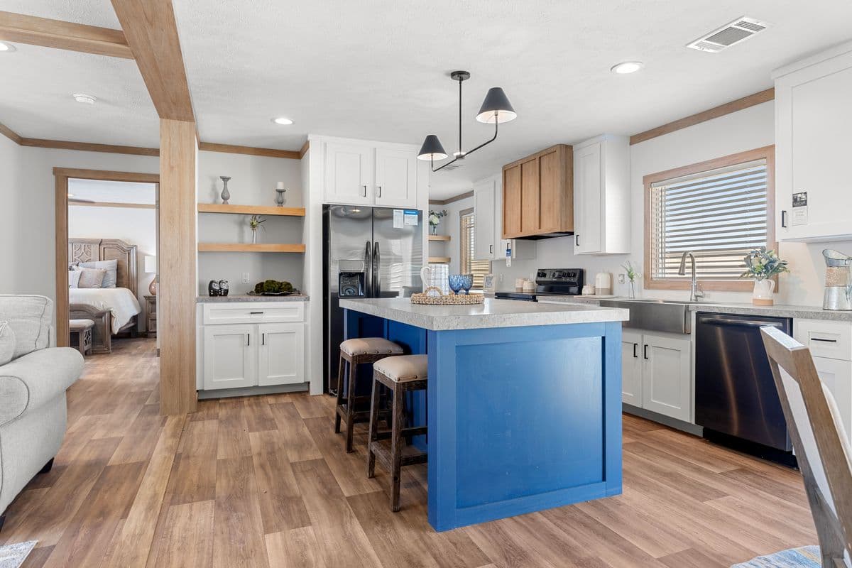 Loralei hero home features