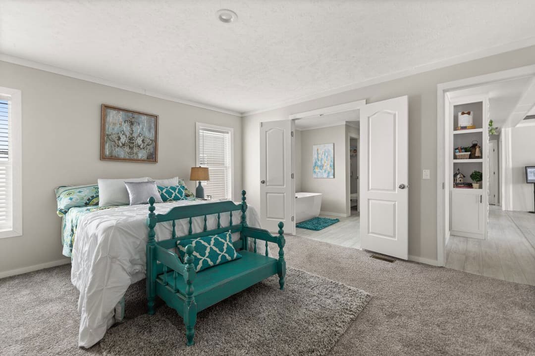 Big beam house 32663x bedroom home features