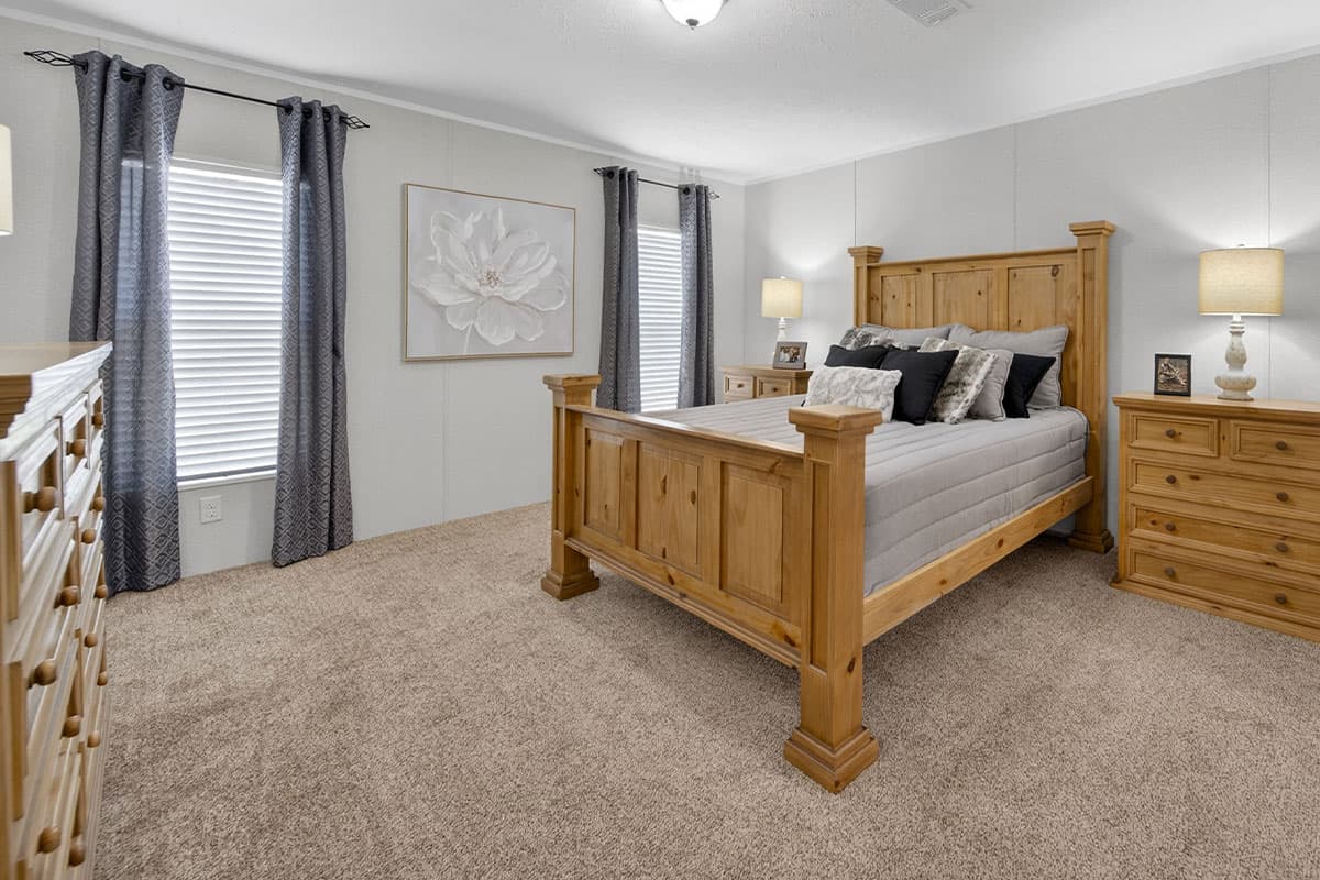 Brookstone md-65-32  home features