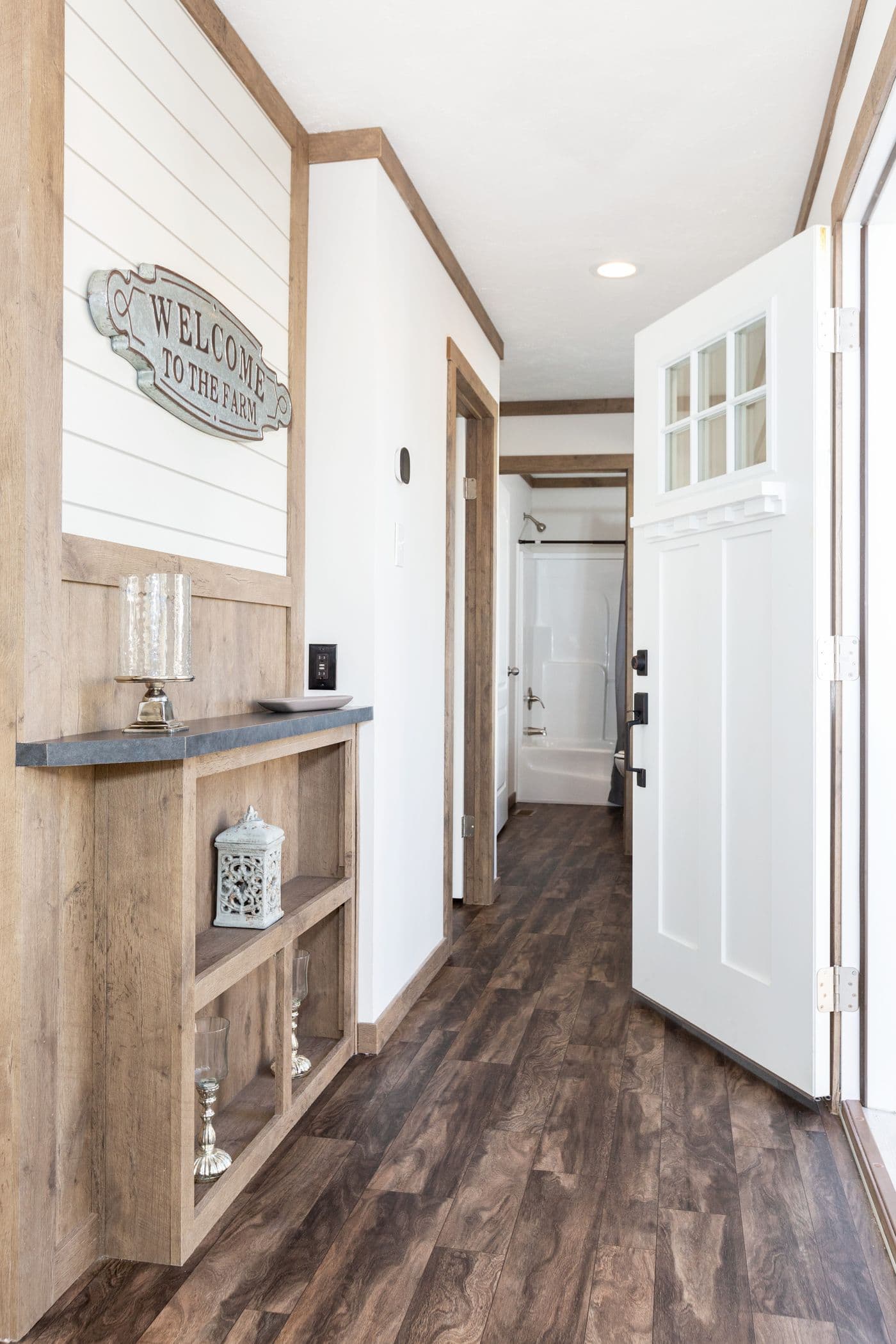 The annie interior home features