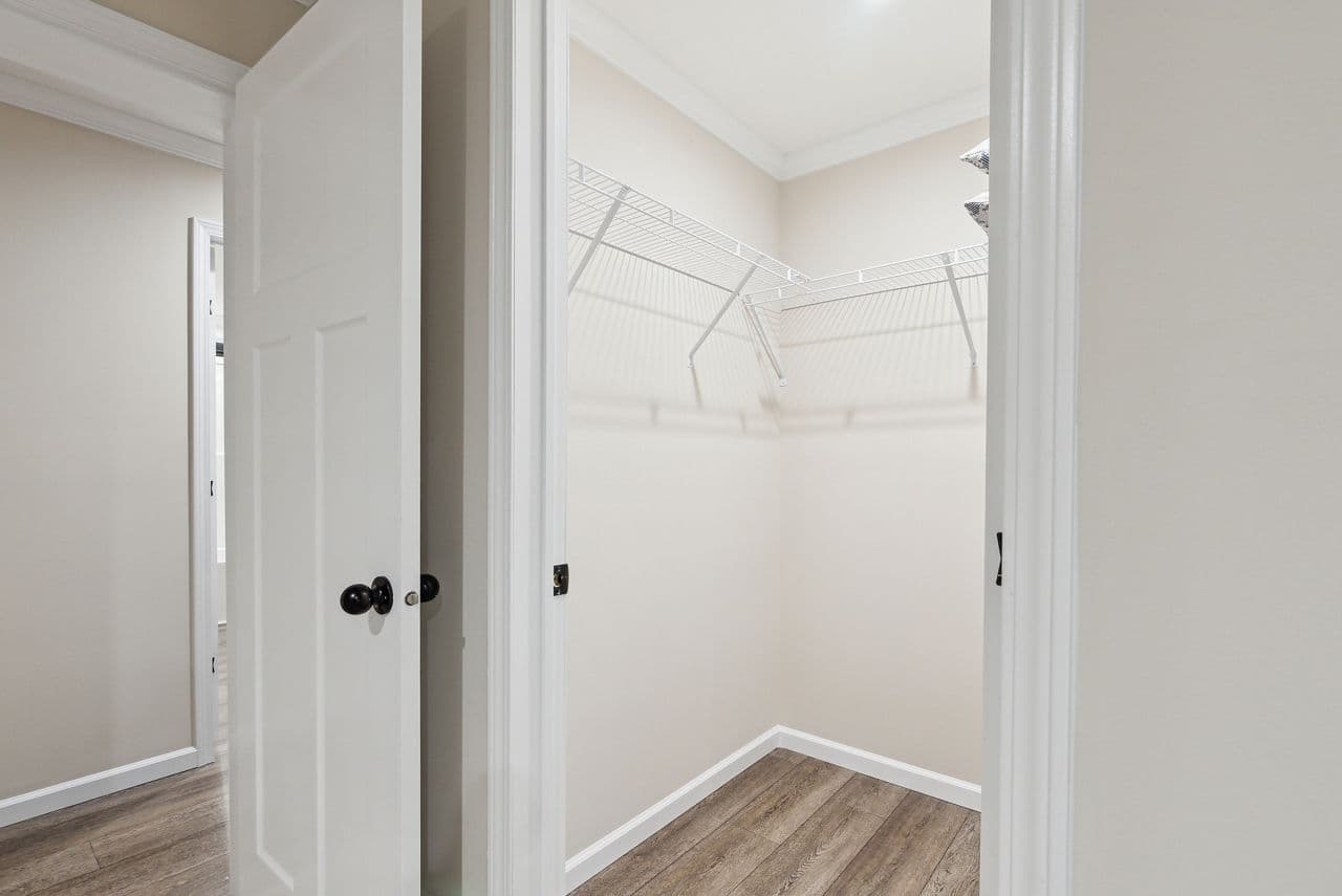 Vienna interior home features