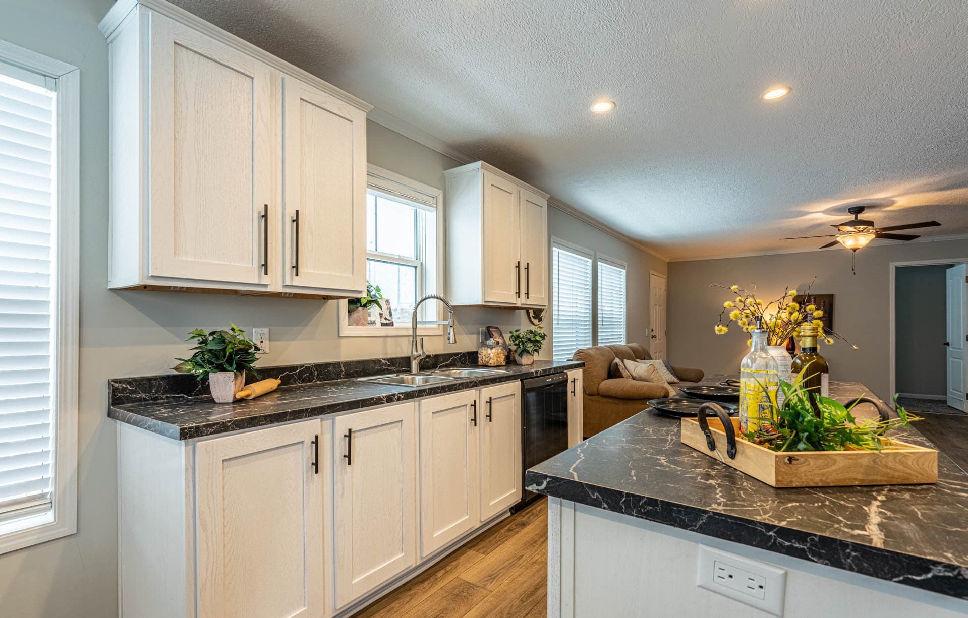 The maverick  home features