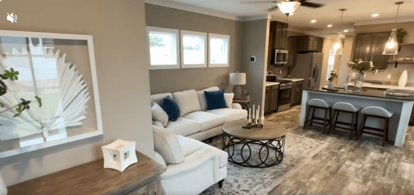 The alexander  home features