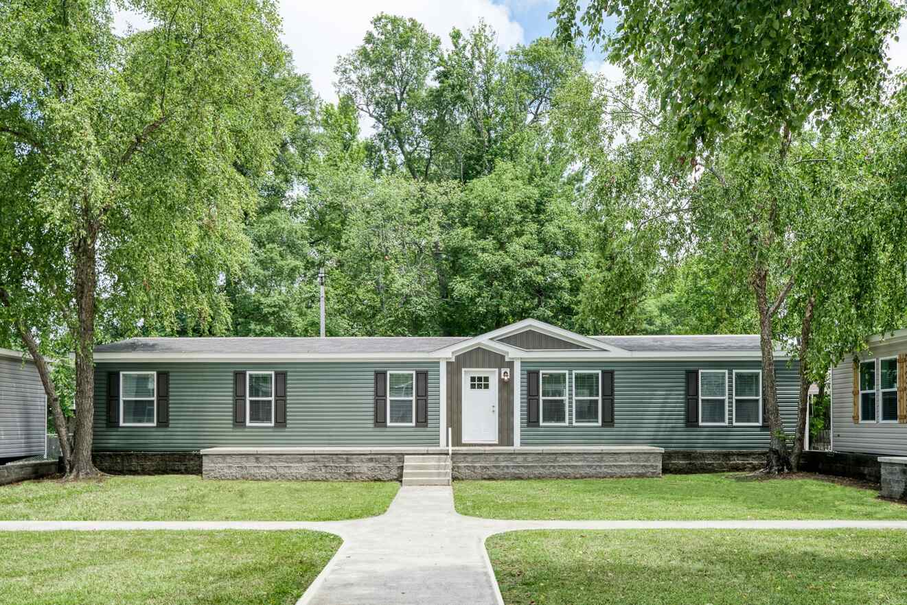 X model 32684x hero, elevation, and exterior home features