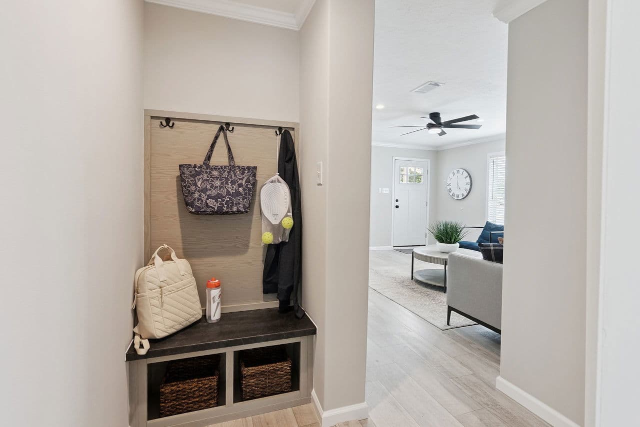 Driftwood interior home features