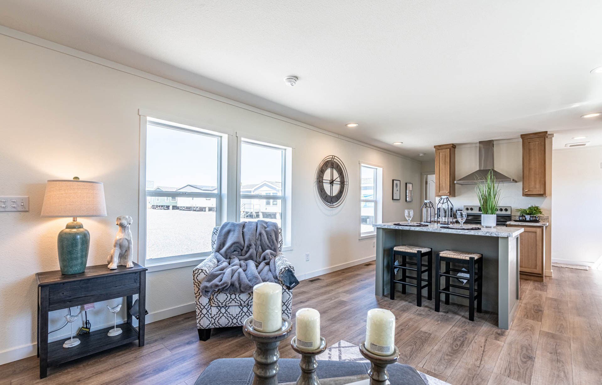Move on up  home features