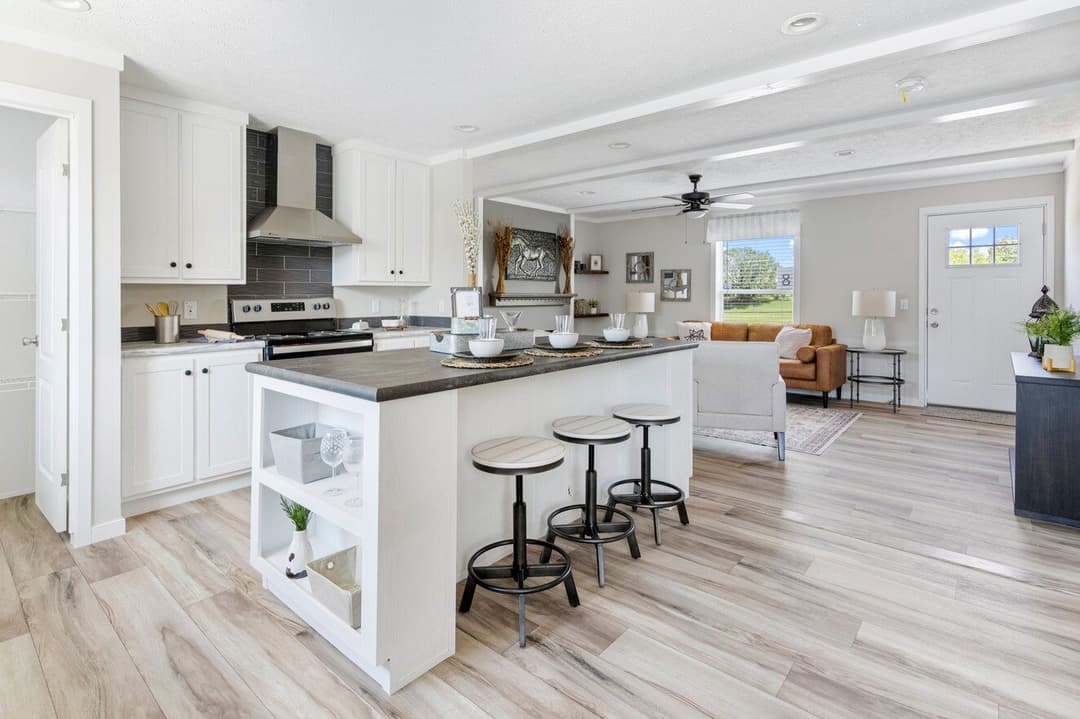 Champ kitchen home features