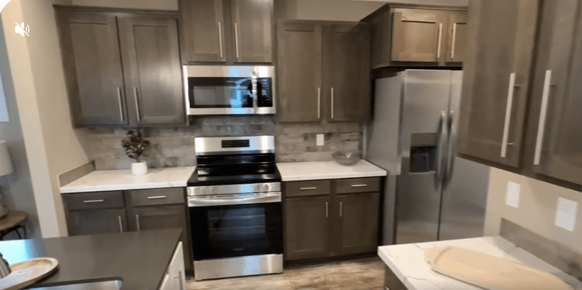 The alexander  home features