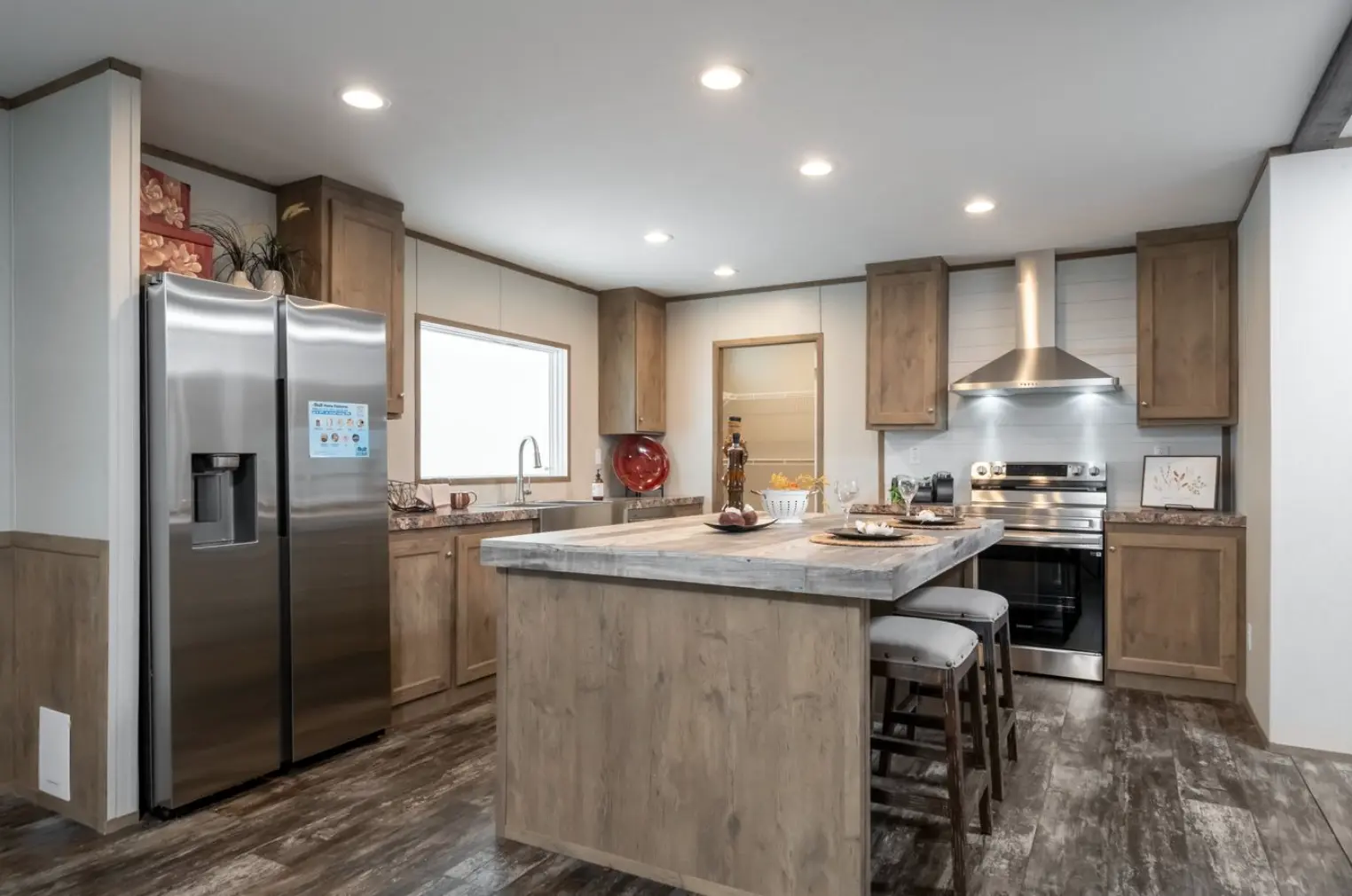 Bella vista hero home features