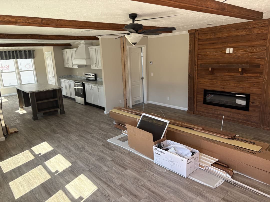 Md-10-32 lynnox interior home features