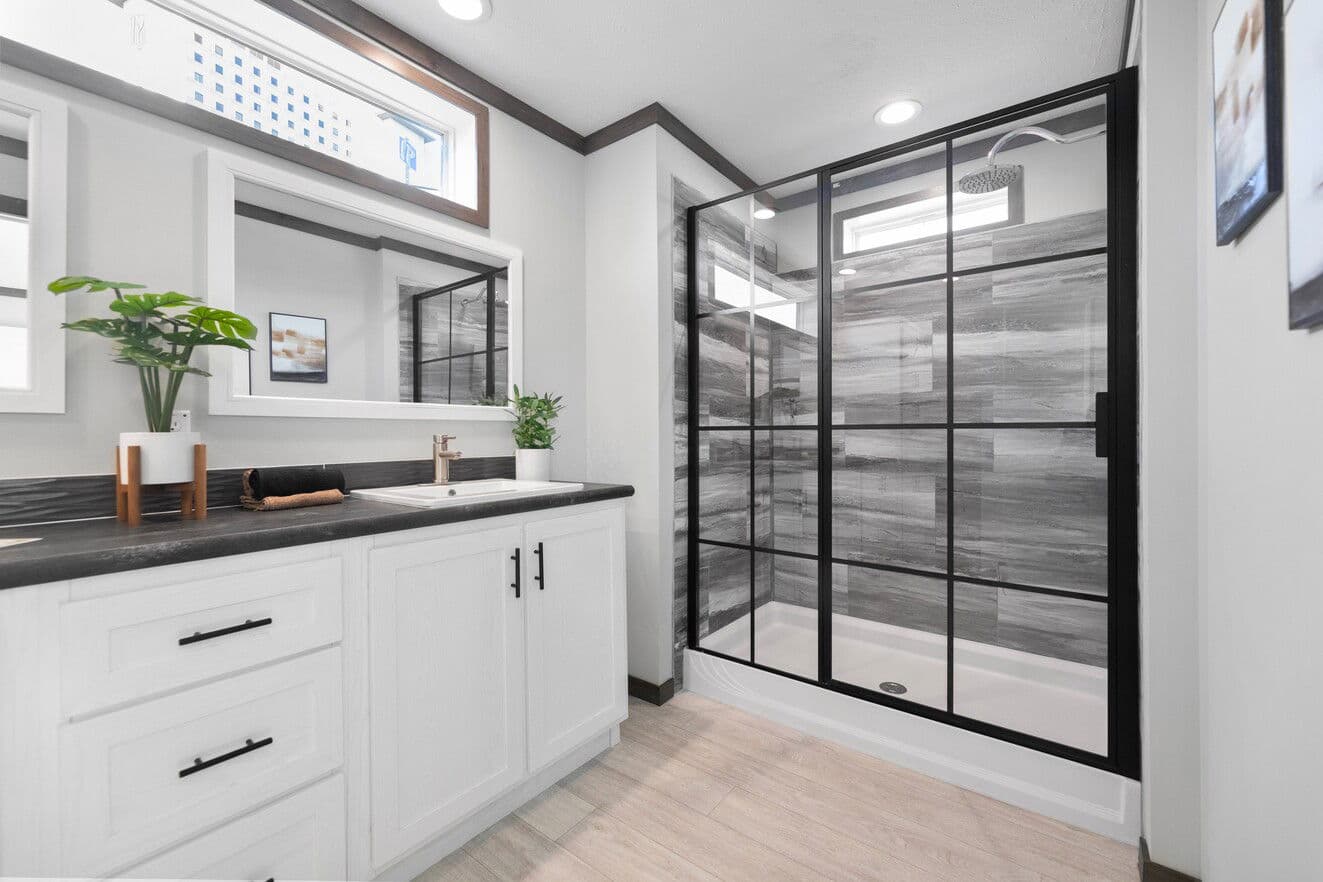 Pioneer 16763k bathroom home features