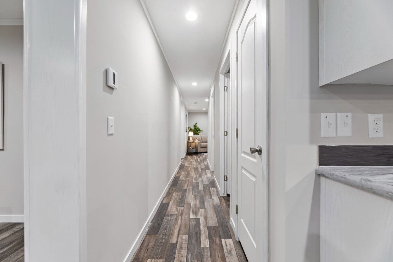 K2 32764p interior home features