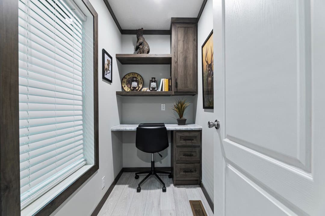 Elevation 32523d interior home features