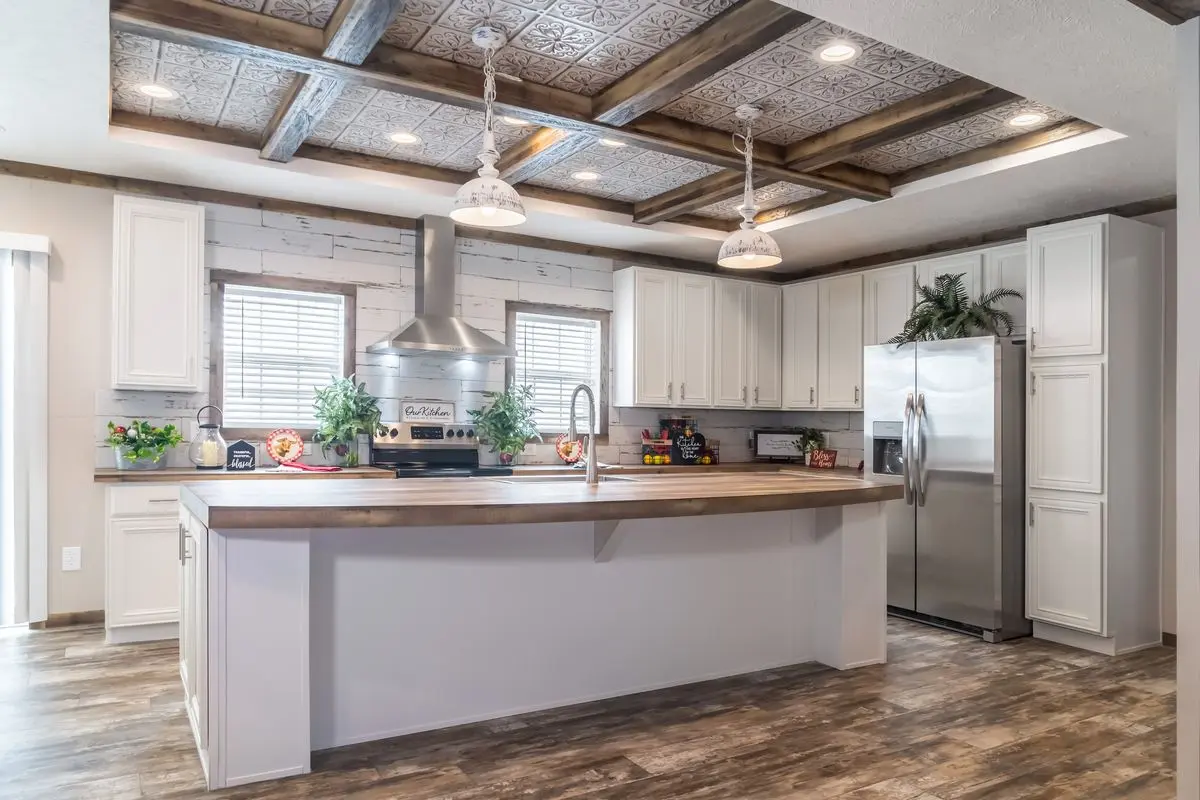 The tyra ii hero home features