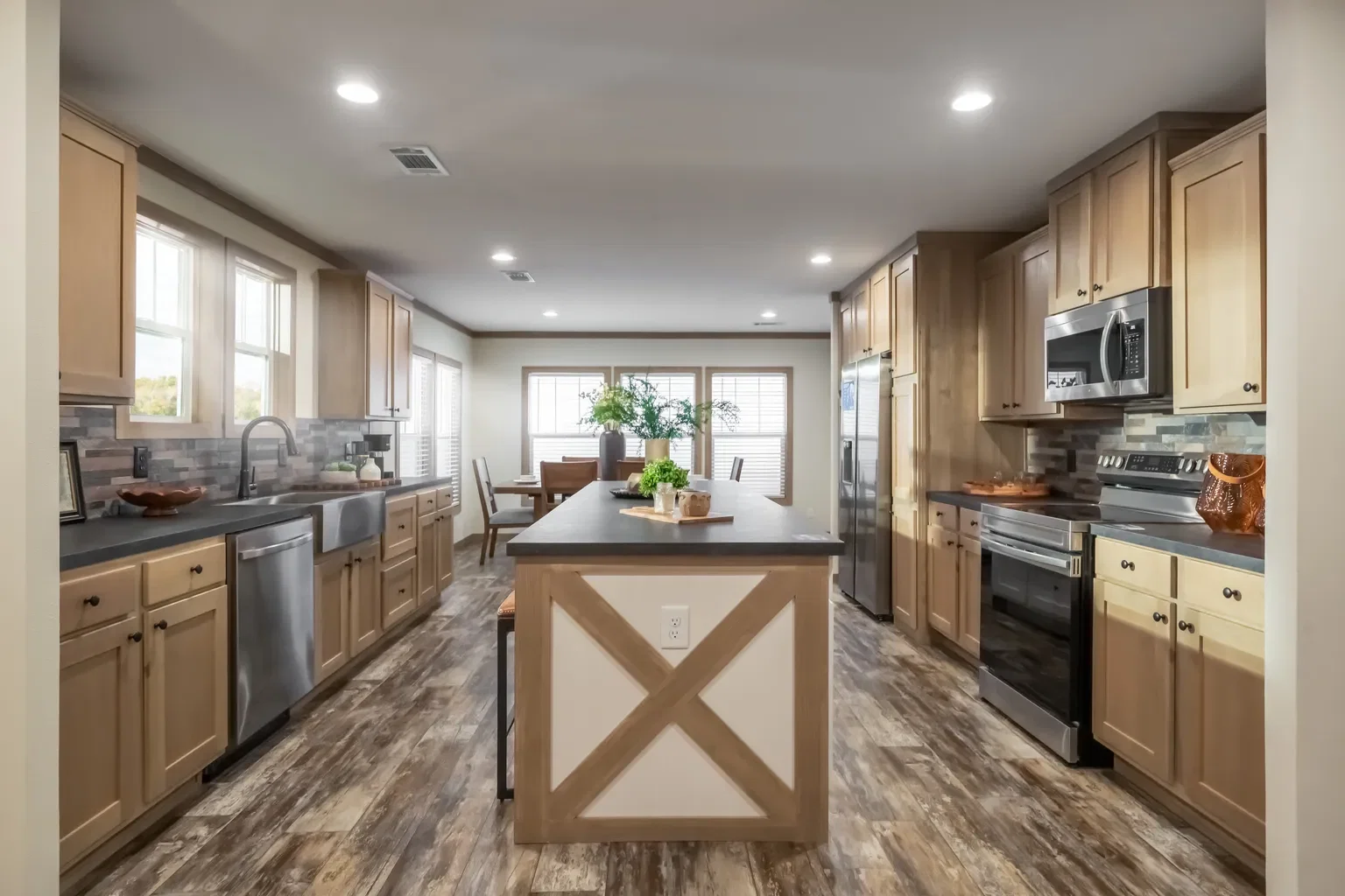 Boujee premier  home features