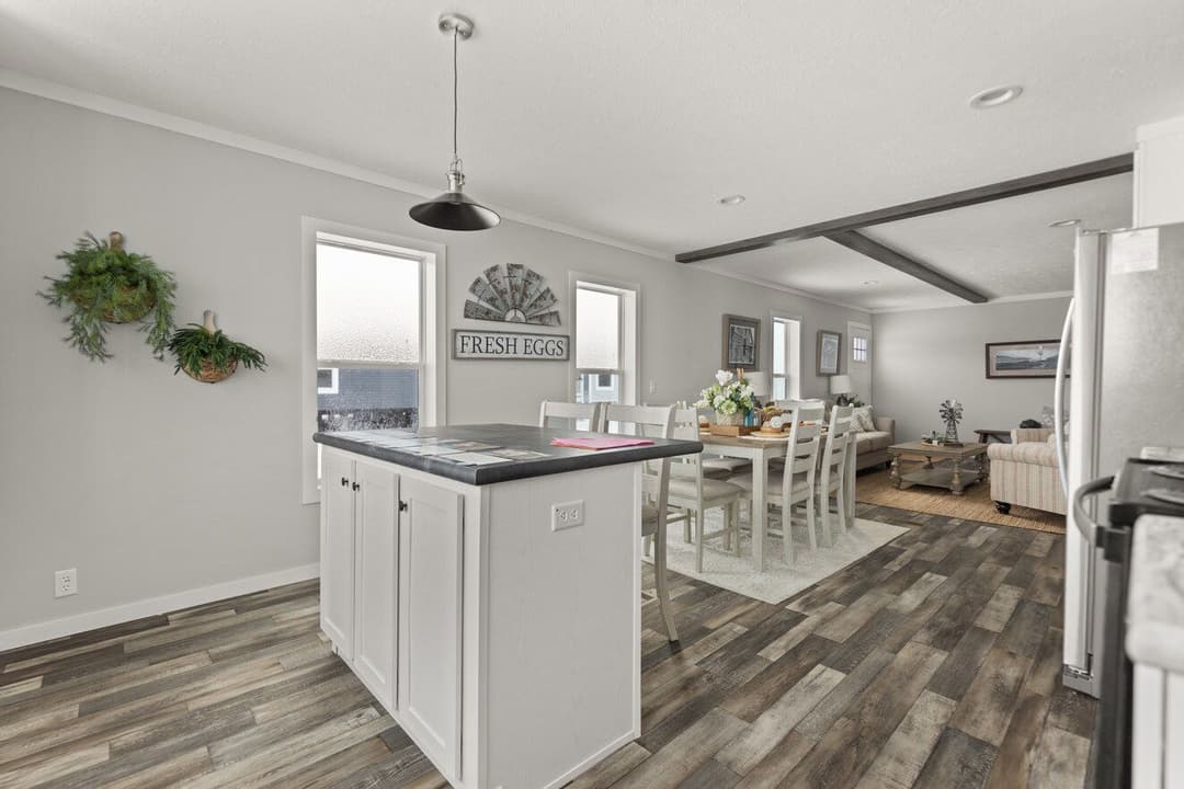 Bella 28483h kitchen home features