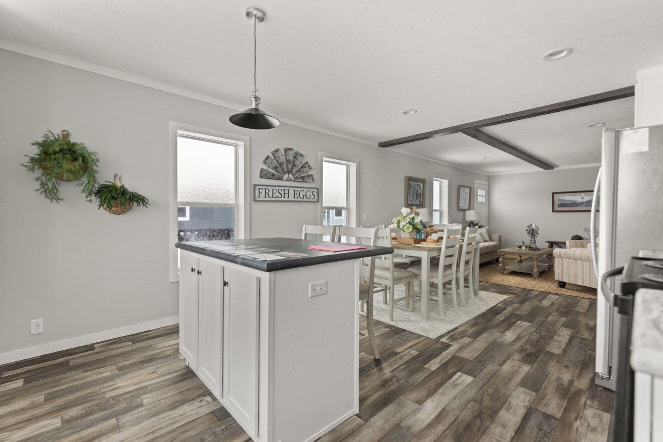 Bella 28483h kitchen home features