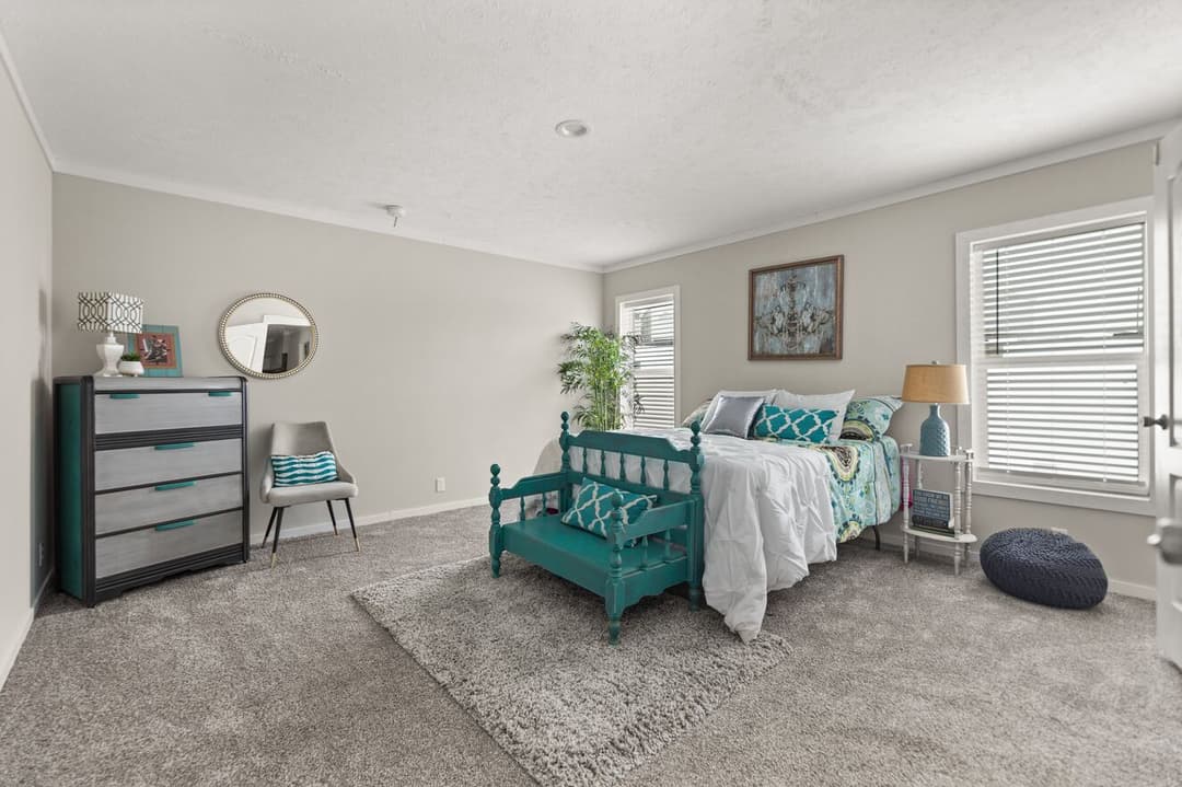 Beam house 32603x bedroom home features