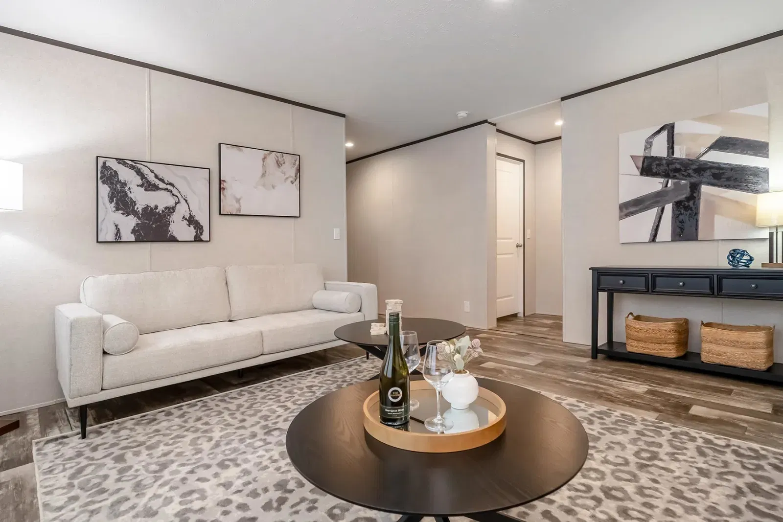 Capstone interior home features