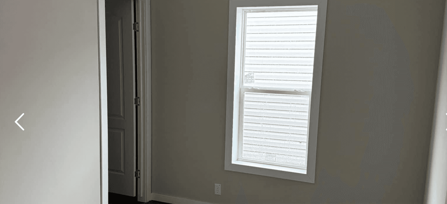 Deuce interior home features