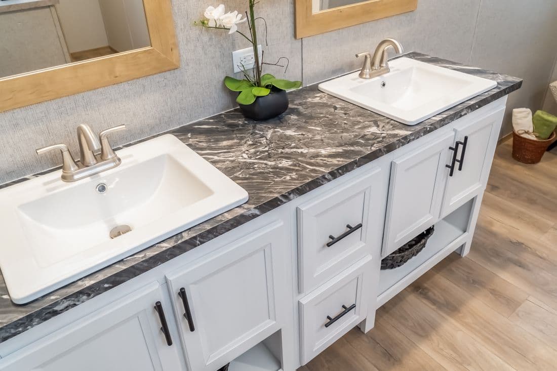 Boone  home features