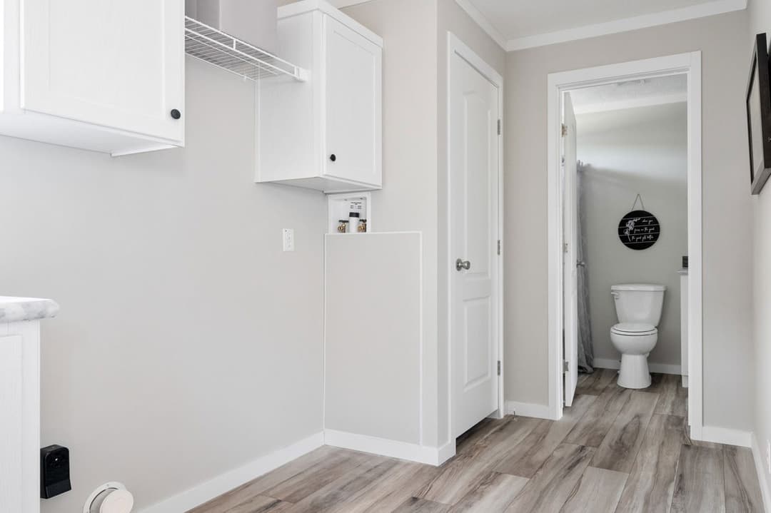 Champ interior home features