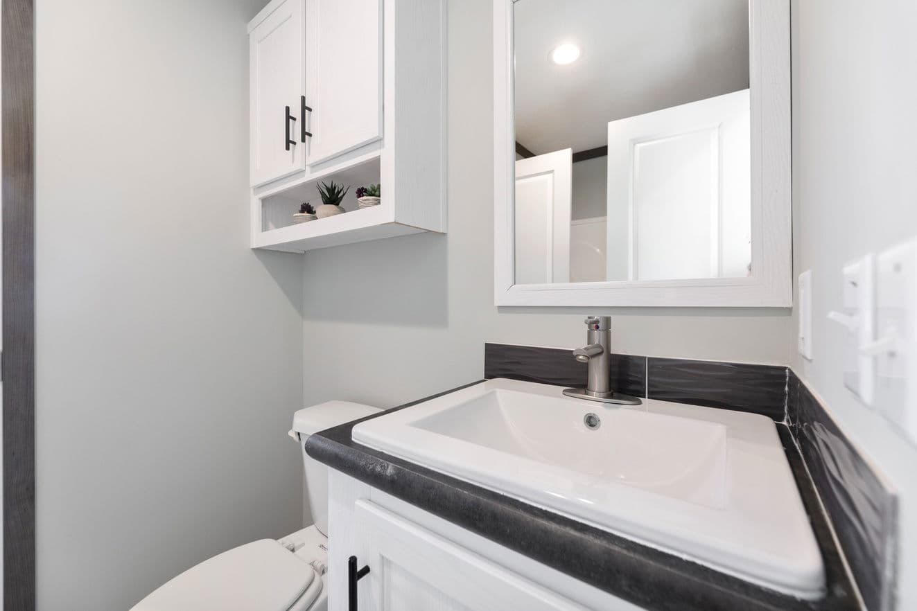 Pioneer 16763k bathroom home features