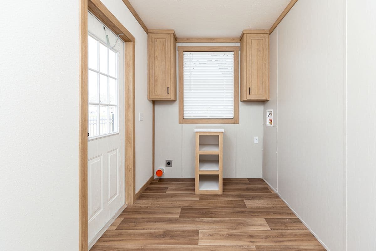 Angelina  home features