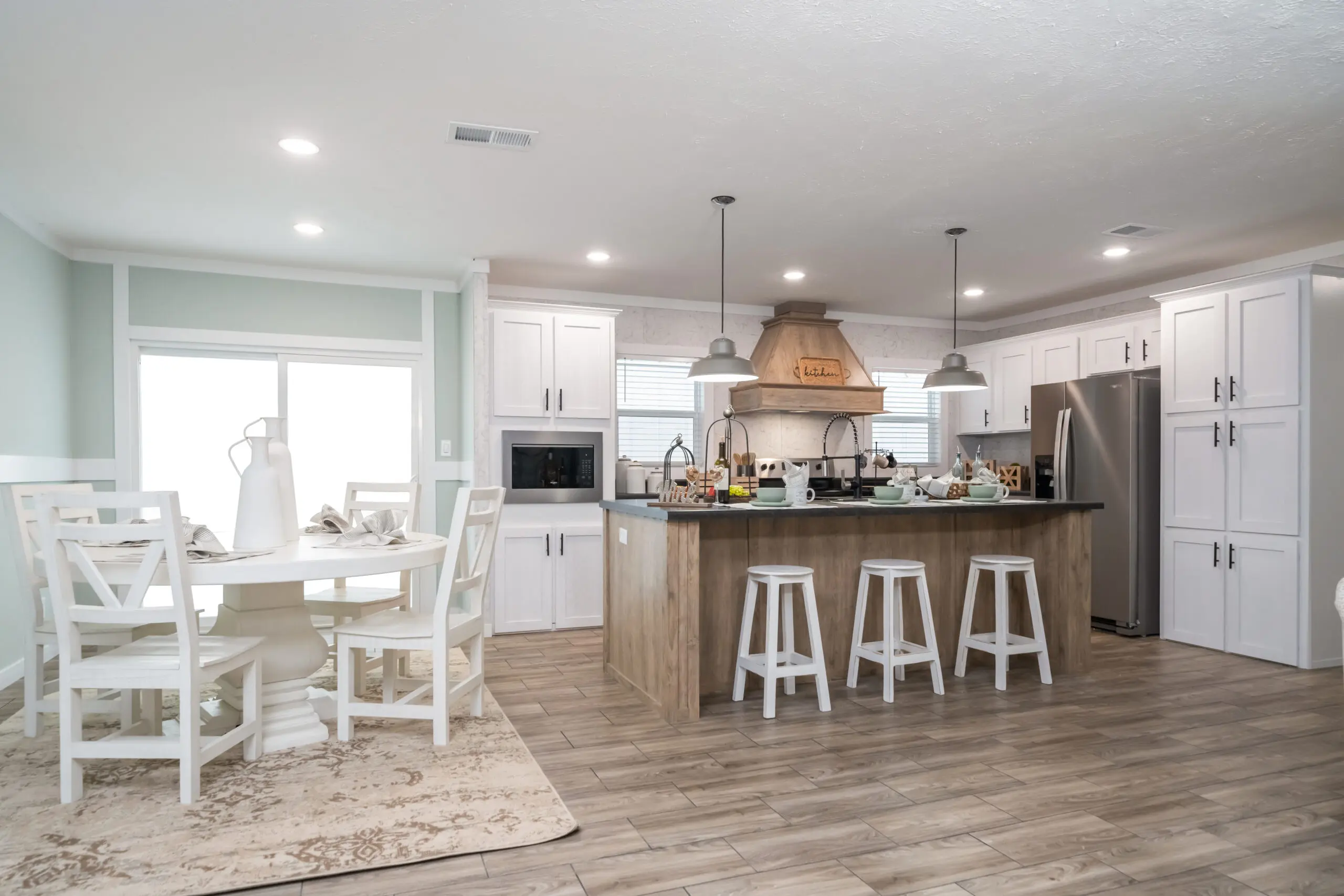 Md-56 hero home features