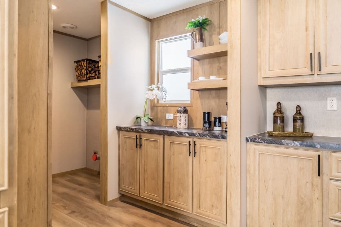 Boone  home features