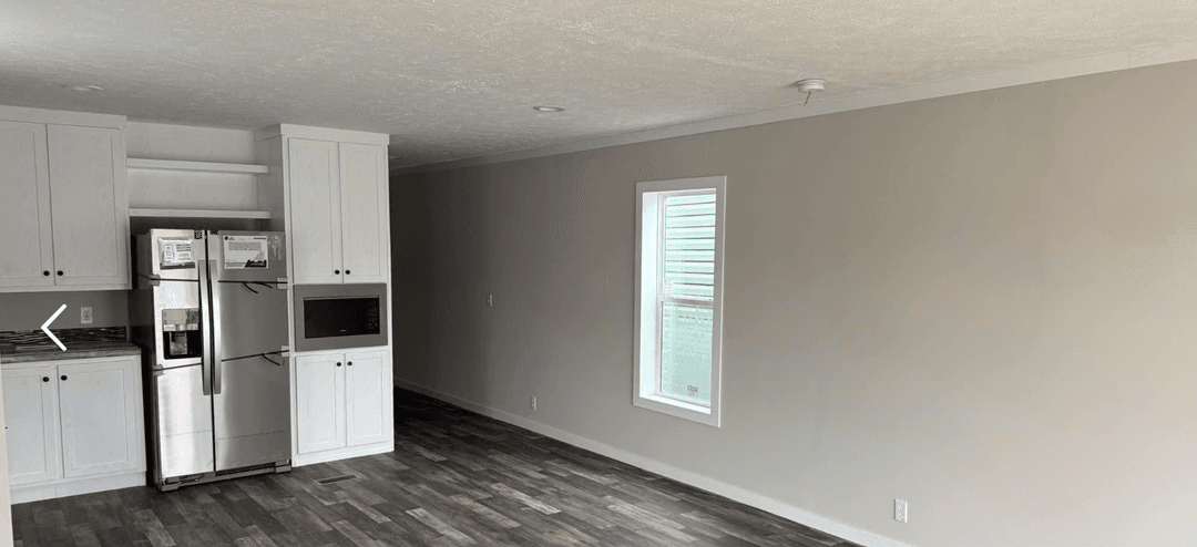 Deuce kitchen home features