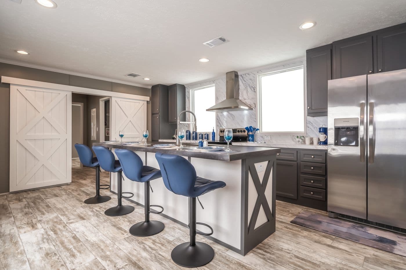 Major kitchen home features