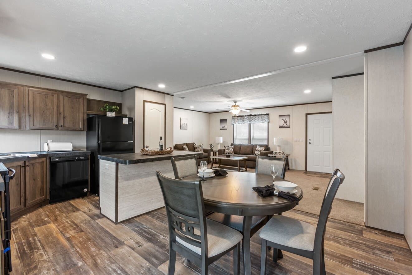 Express 28443w interior home features