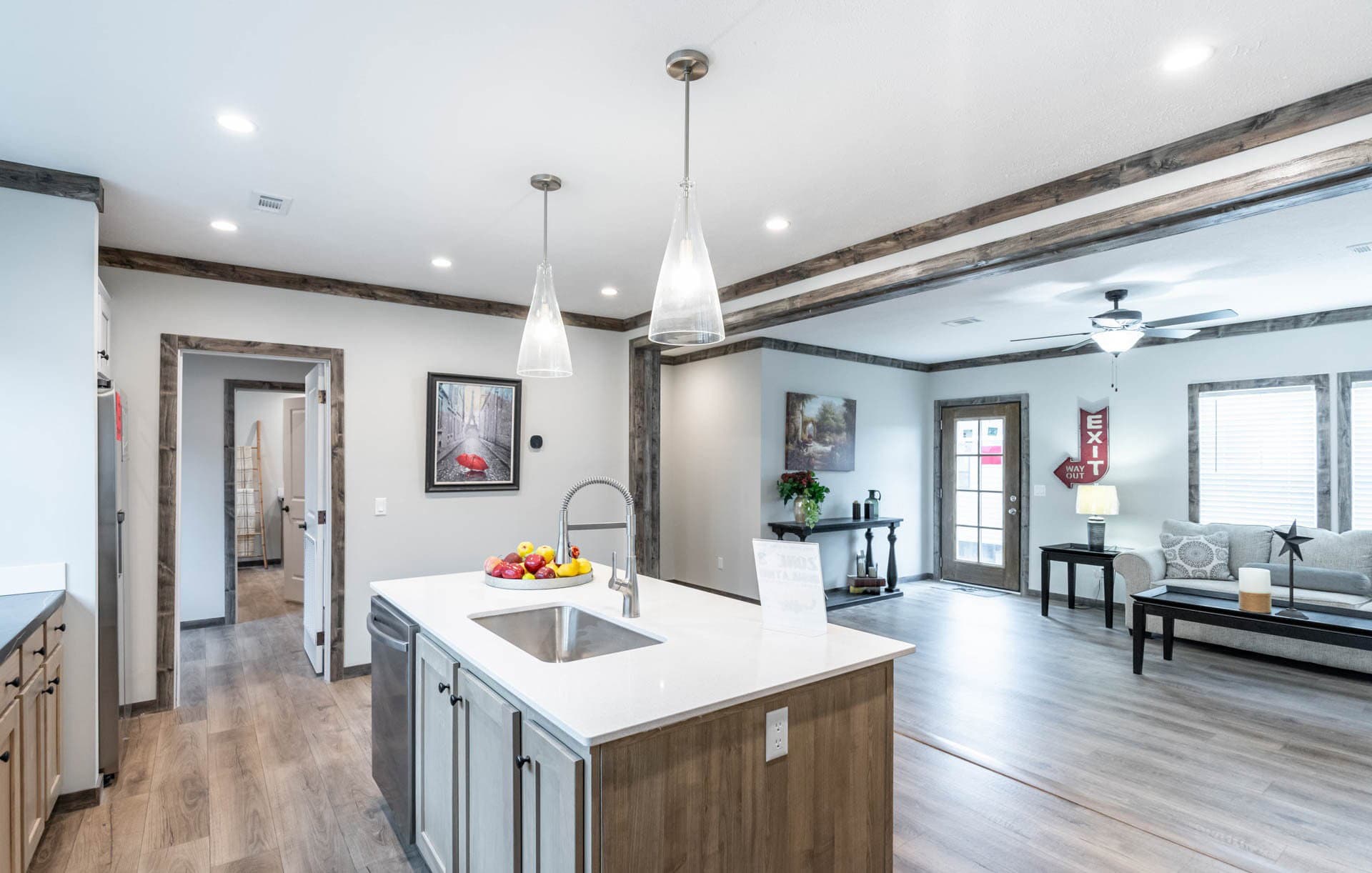 The madison  home features