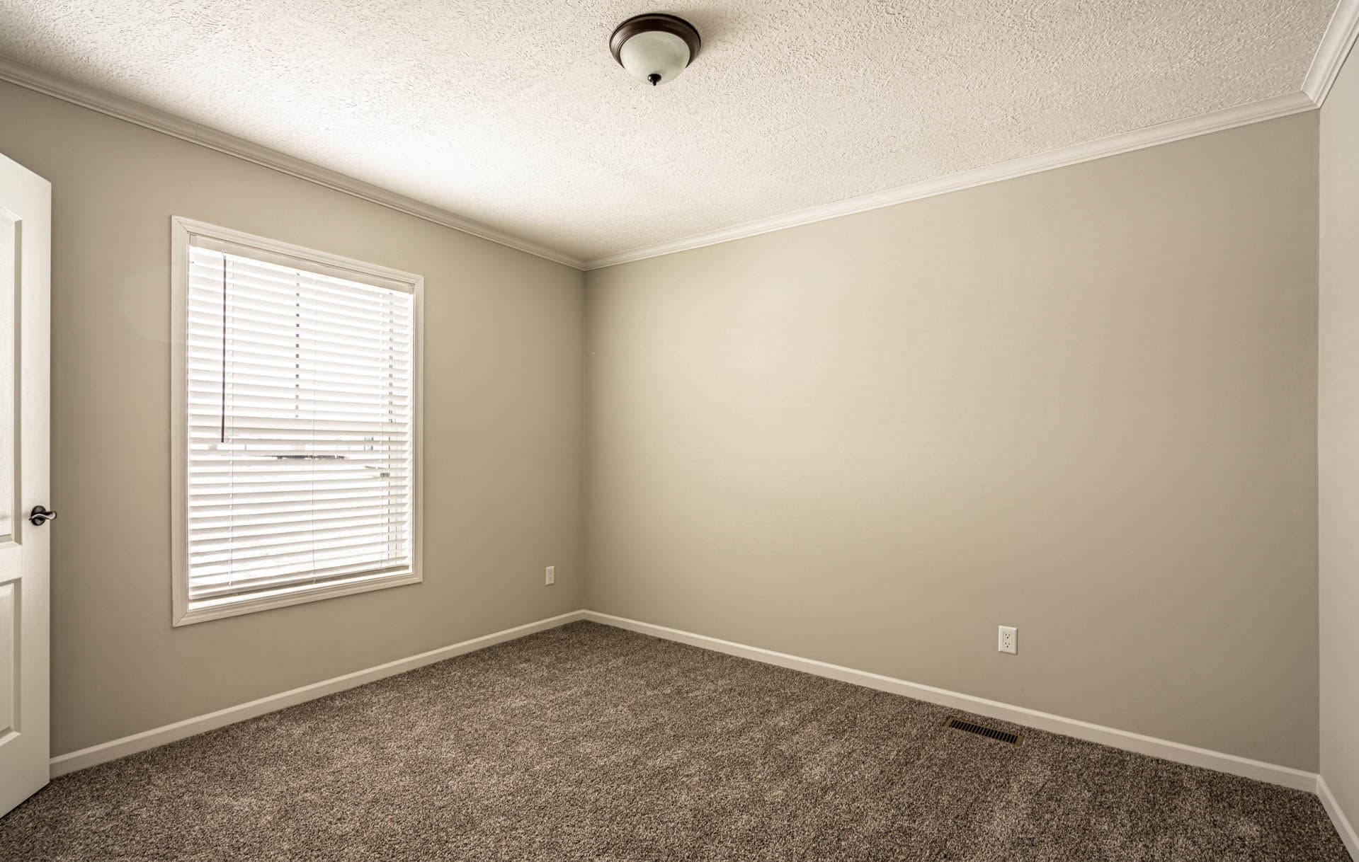 The maverick  home features