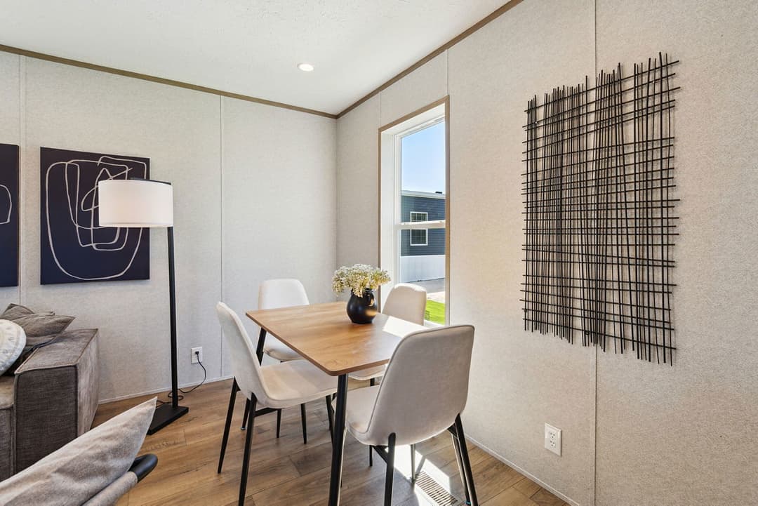 Pike interior home features