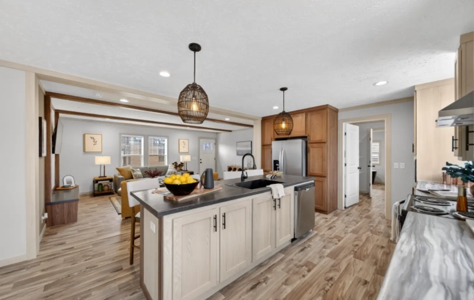 Kodiak kitchen home features