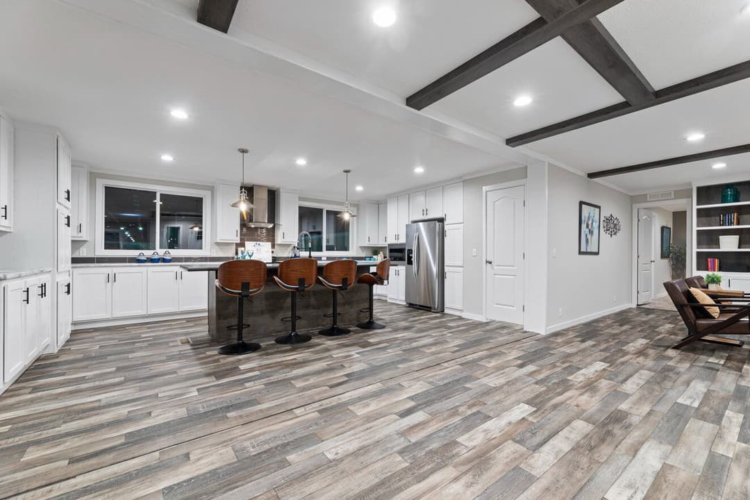 K2 32764p interior home features