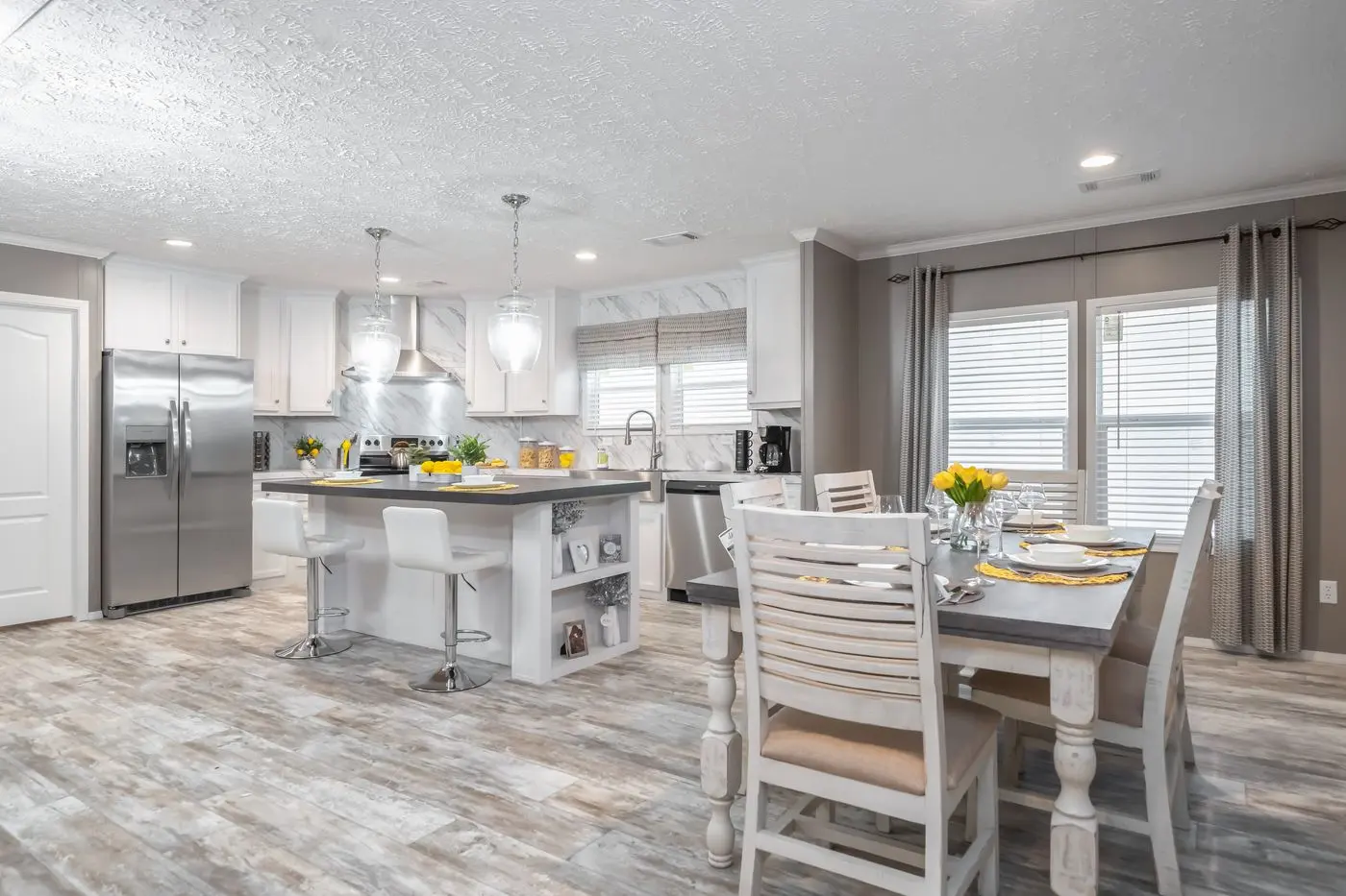 Cascade hero home features