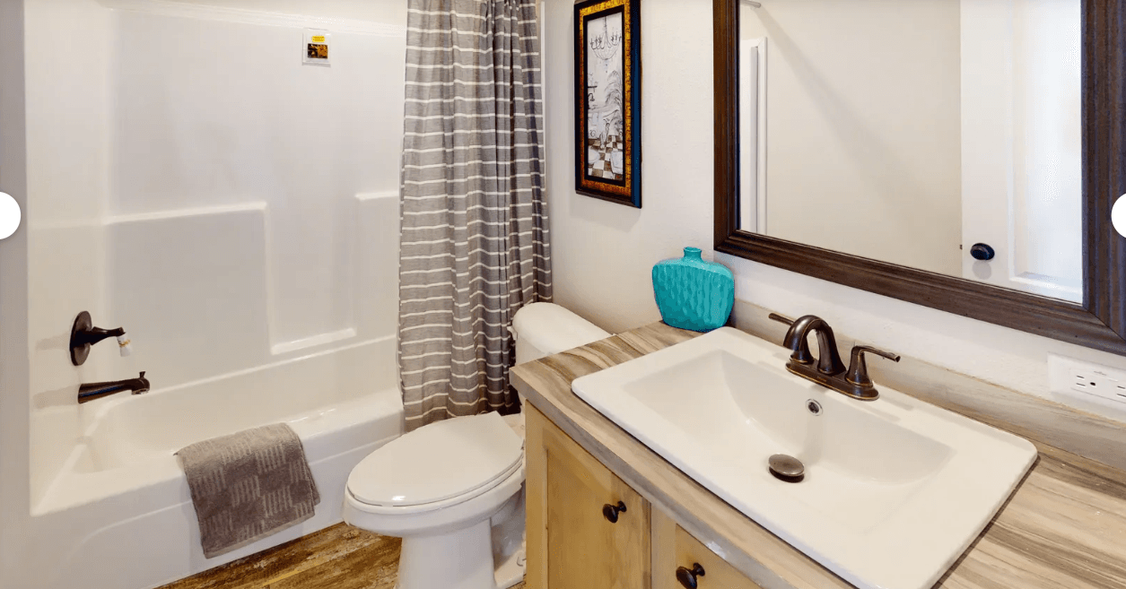 Boujee xl 2 bathroom home features