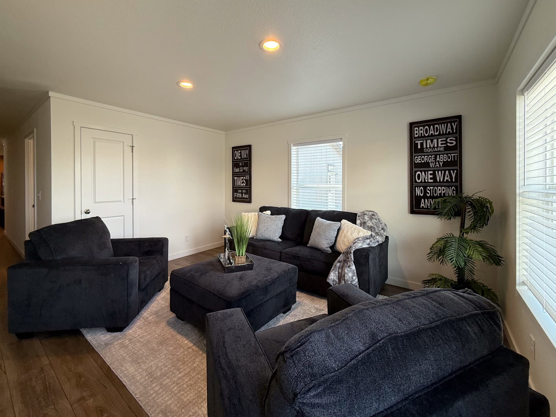 Rocket man  home features