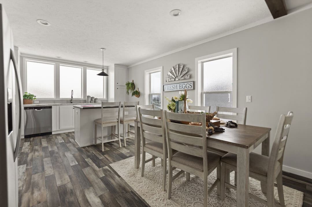 Bella 28483h interior home features